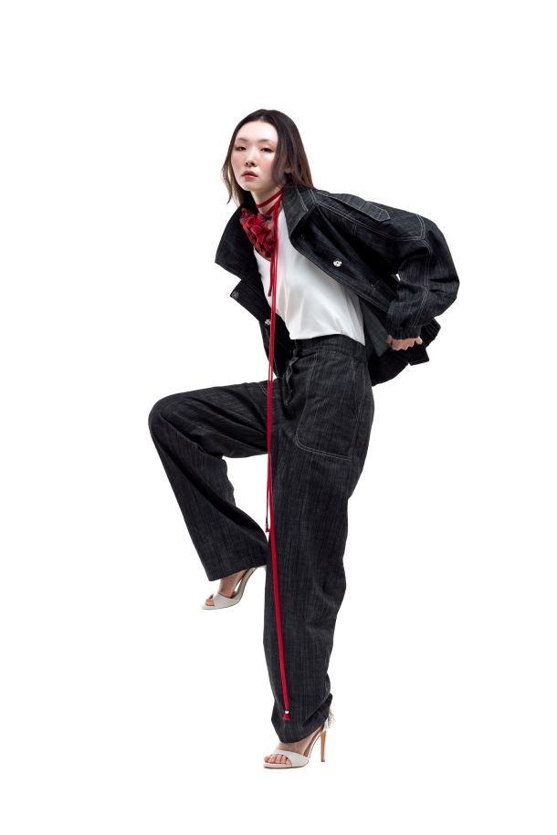 Roberta Redaelli spring summer 2026, RD513 contrast-stitch jeans with patch pockets nero