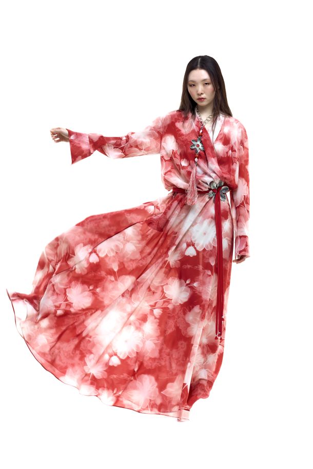 Roberta Redaelli primavera estate 2026, R508 abito ruota ampio in seta trasparenze corallo