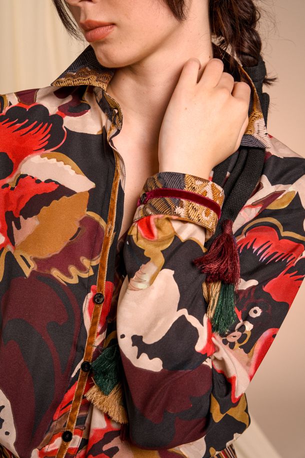 Roberta Redaelli fall winter 2025-26, RD489 Bias-cut shirt dress in printed silk, prints: acquarello rubino, rga rubino, ricamo topazio