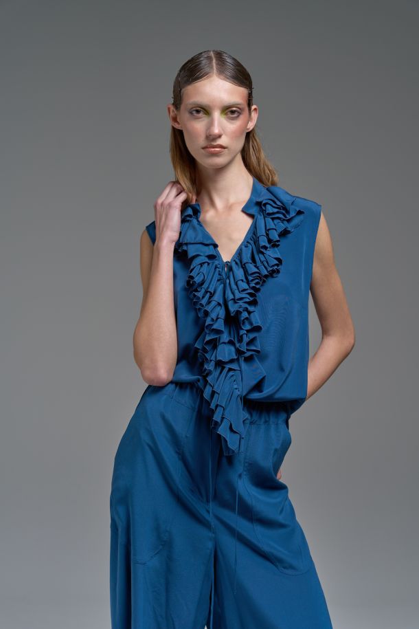 Roberta Redaelli spring summer 2025 Ambrosia, RD477 Silk sleeveless pirate shirt goccia